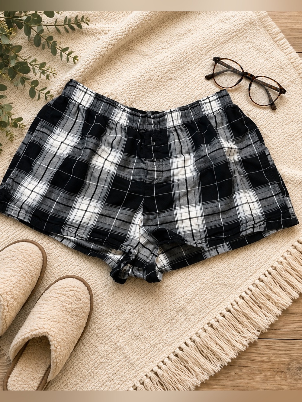 Colsie Black White Plaid Pajama Lounge Shorts Women’s Medium